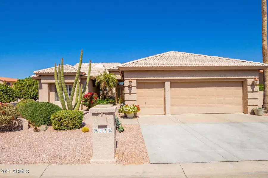 9426 E CHAMPAGNE Drive, Sun Lakes, AZ 85248