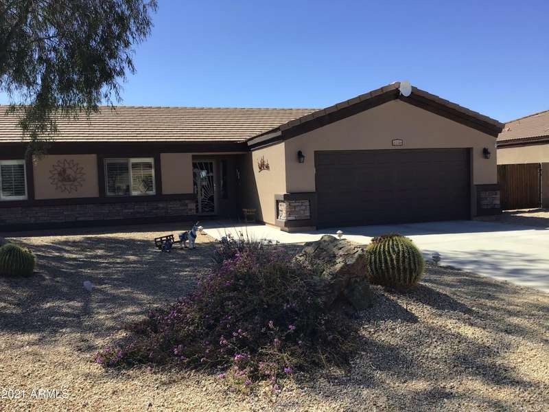 22741 W WEAVER VALLEY Drive, Congress, AZ 85332