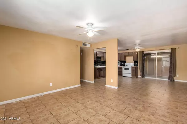 Phoenix, AZ 85033,7947 W HIGHLAND Avenue