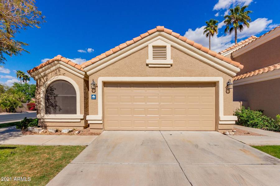 457 S PARADISE Drive, Gilbert, AZ 85233