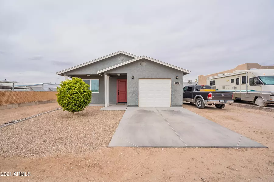 134 N SIGNAL BUTTE Road, Apache Junction, AZ 85120