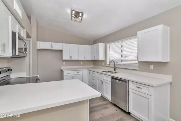 Glendale, AZ 85303,7896 W WINDSOR Boulevard