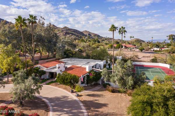 Paradise Valley, AZ 85253,4724 E ROADRUNNER Place