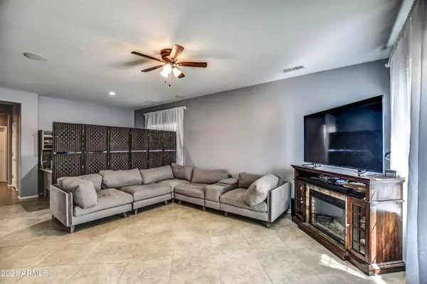 San Tan Valley, AZ 85140,744 E KAPASI Lane