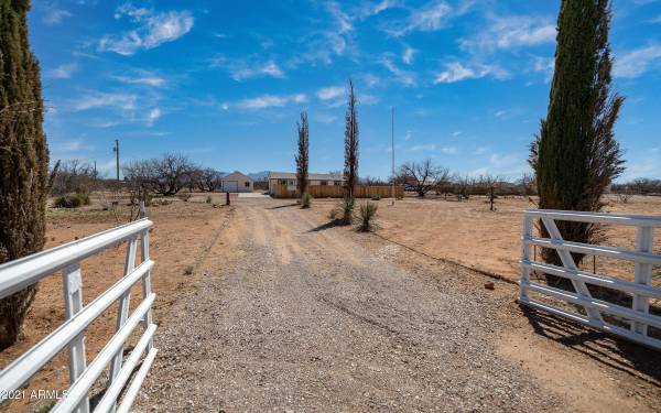 Huachuca City, AZ 85616,570 W SUNSET Road