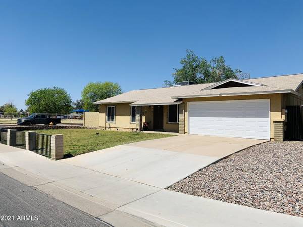 Chandler, AZ 85225,322 W PALOMINO Drive