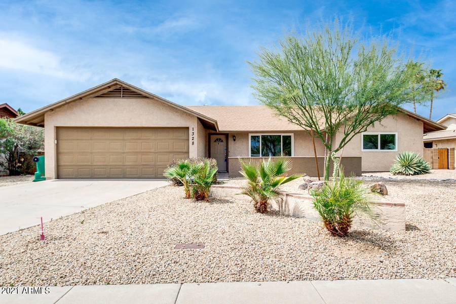 1328 N BARKLEY --, Mesa, AZ 85203