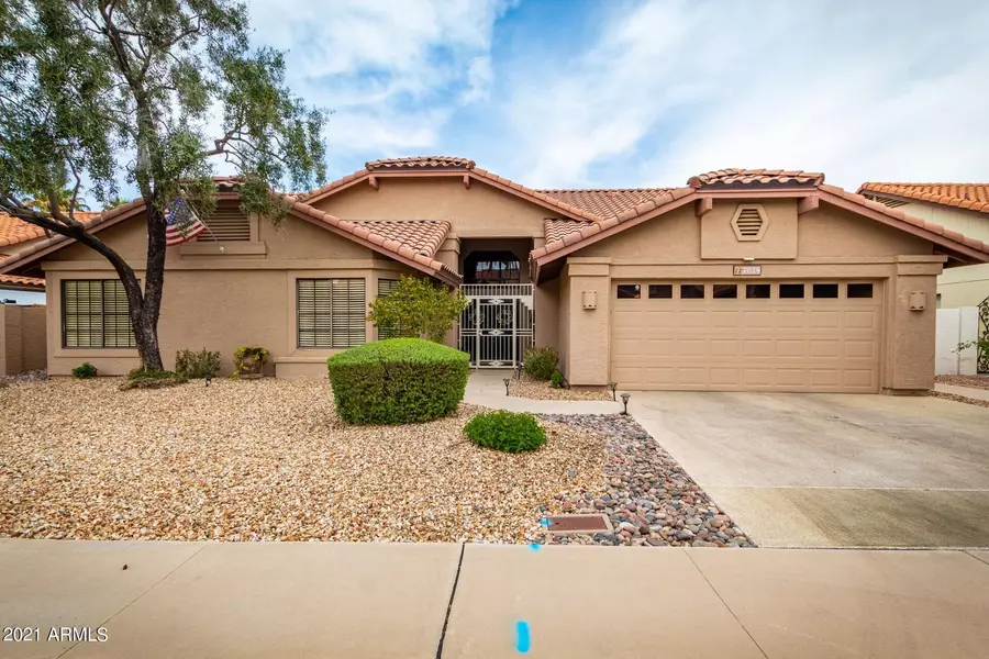 7028 W SACK Drive, Glendale, AZ 85308