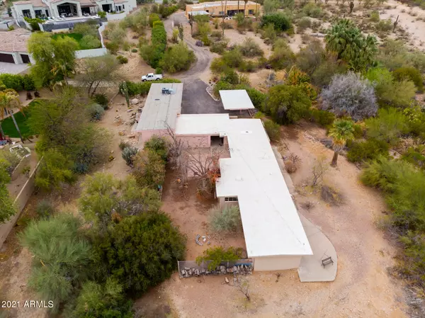 Paradise Valley, AZ 85253,6512 E Hummingbird Lane