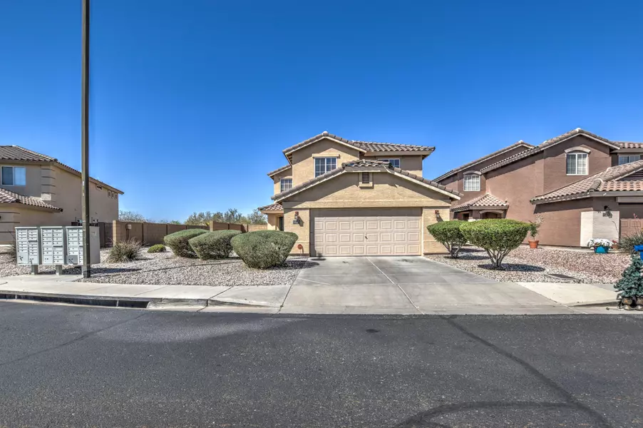 8 N 224TH Lane, Buckeye, AZ 85326