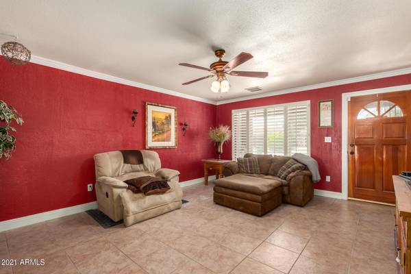 Phoenix, AZ 85028,3236 E LUPINE Avenue