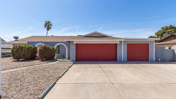 5513 W BOCA RATON Road, Glendale, AZ 85306