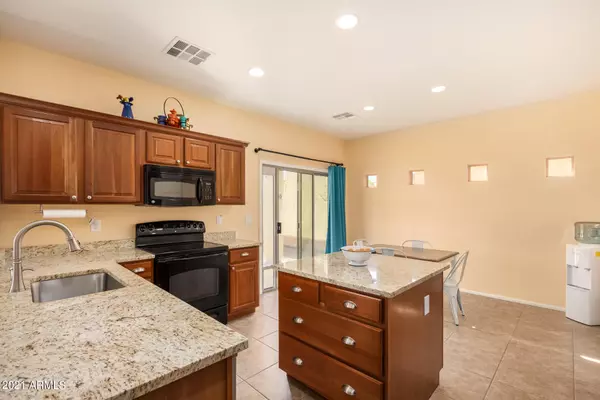 Maricopa, AZ 85138,41353 W CAPISTRANO Drive