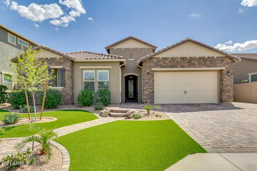 1077 E KNIGHTSBRIDGE Way, Gilbert, AZ 85297