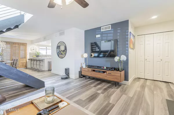 Scottsdale, AZ 85251,4914 N 74TH Street