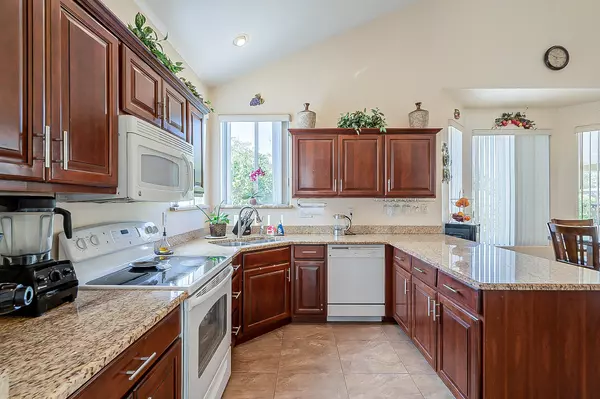 Glendale, AZ 85303,7592 W GARDENIA Avenue