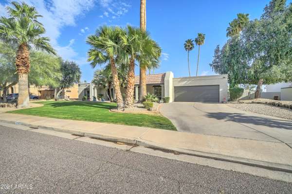 Scottsdale, AZ 85258,7927 E Via Linda --