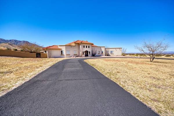 Hereford, AZ 85615,6027 E ANDALUSIAN Court