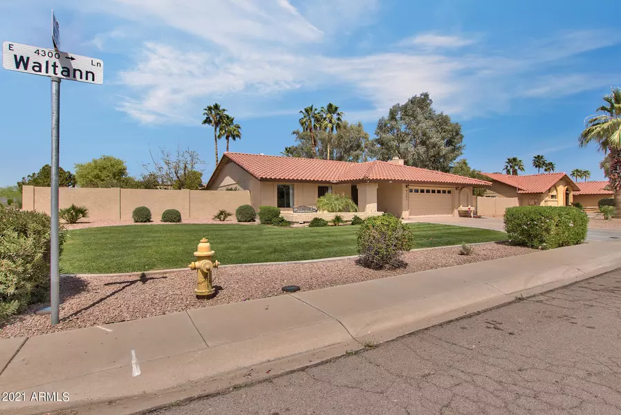 4302 E WALTANN Lane, Phoenix, AZ 85032