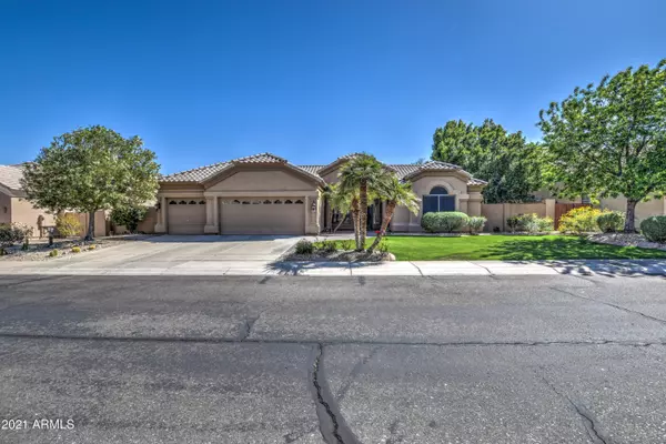 933 E DESERT FLOWER Lane, Phoenix, AZ 85048