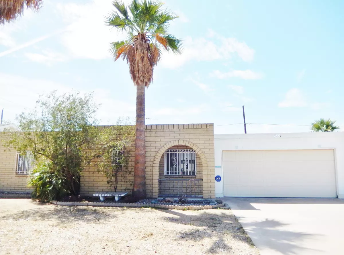 Phoenix, AZ 85008,3225 E PALM Lane