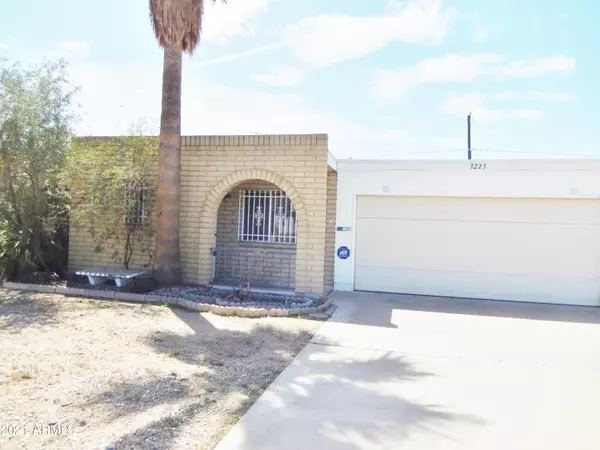 Phoenix, AZ 85008,3225 E PALM Lane