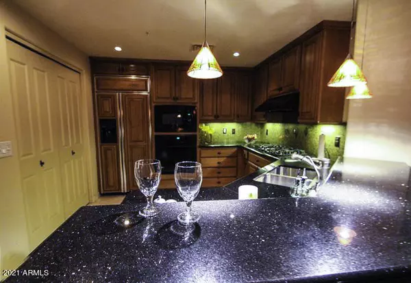 Scottsdale, AZ 85254,15802 N 71ST Street #301