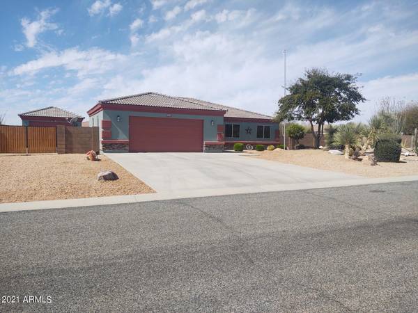 Congress, AZ 85332,26350 S KRISTINA Drive