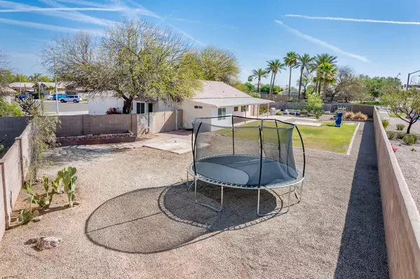 Chandler, AZ 85225,1002 N LAYMAN Court