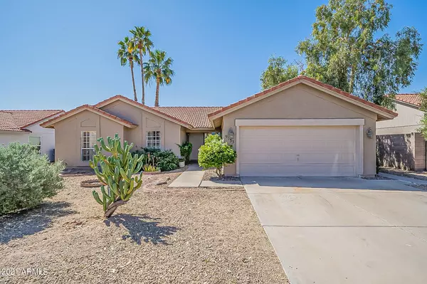 9133 W COUNTRY GABLES Drive, Peoria, AZ 85381