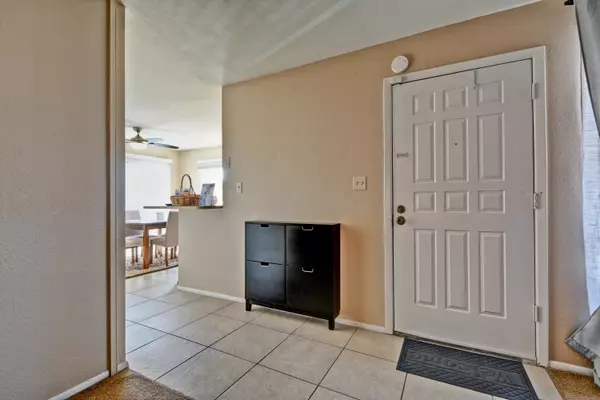 Phoenix, AZ 85027,502 W Yukon Drive #1