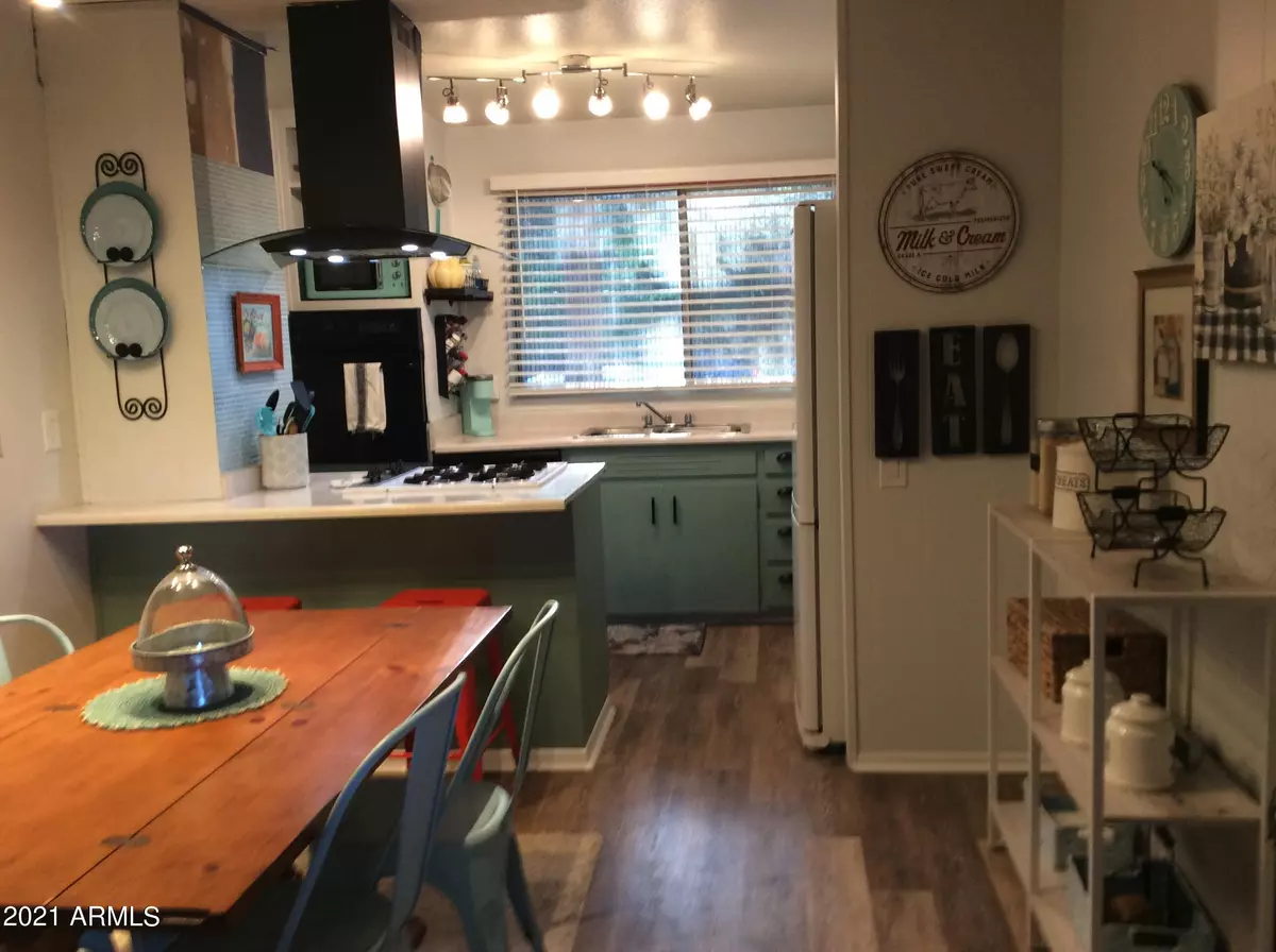 Phoenix, AZ 85013,520 W CLARENDON Avenue #E17