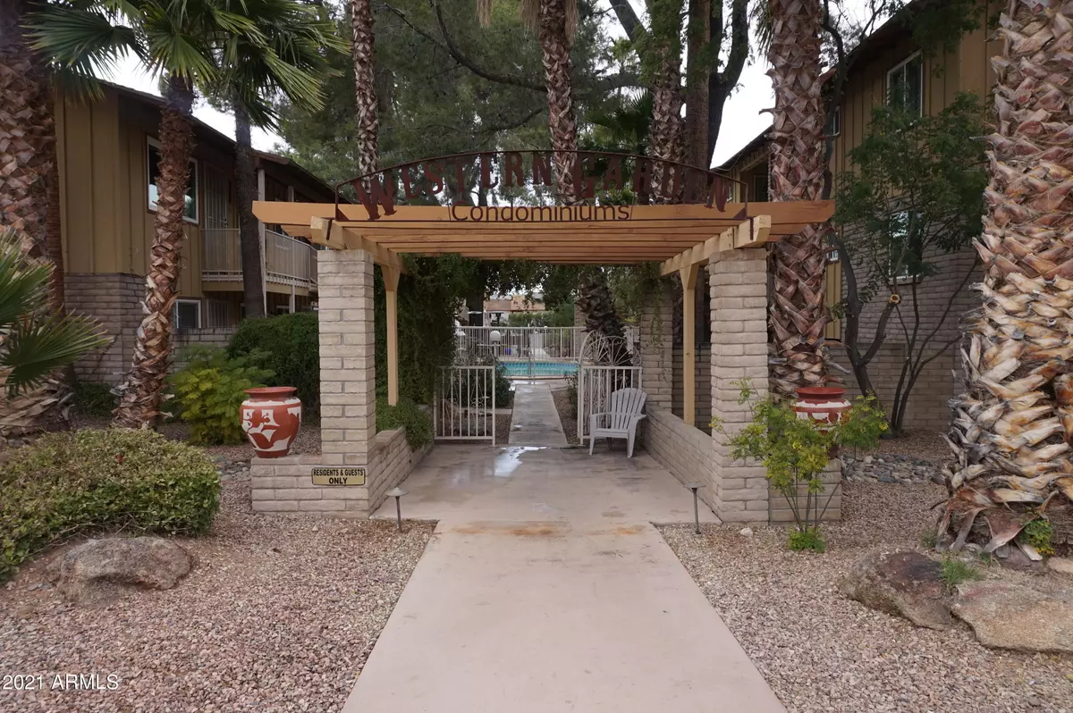 Wickenburg, AZ 85390,90 W YAVAPAI Street #11