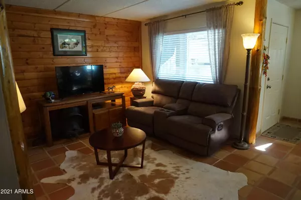 Wickenburg, AZ 85390,90 W YAVAPAI Street #11