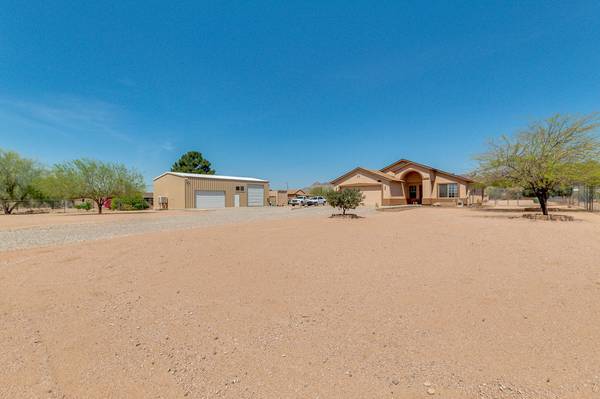 Apache Junction, AZ 85120,930 W TEPEE Street