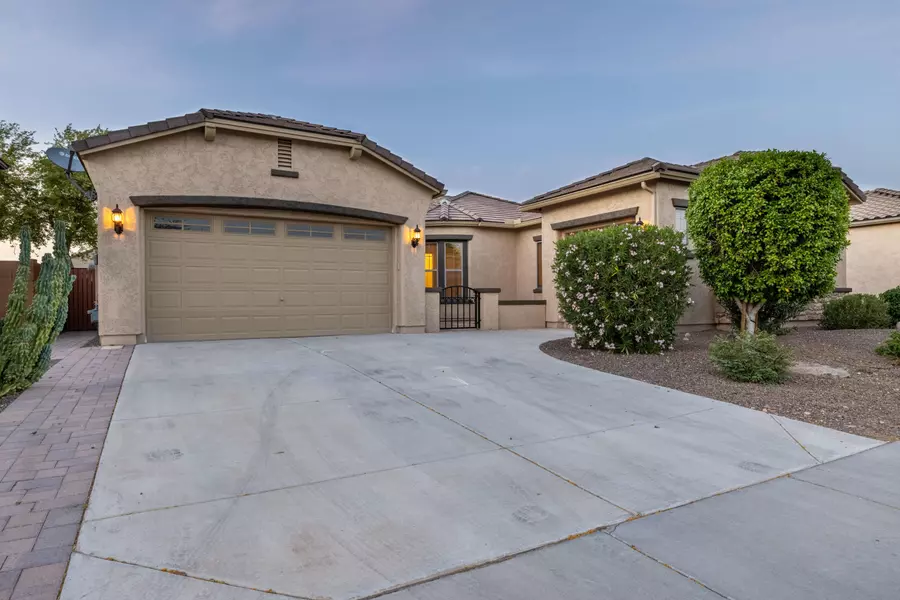 25952 W YUKON Drive, Buckeye, AZ 85396