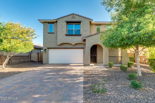 135 E BERNIE Lane, Gilbert, AZ 85295