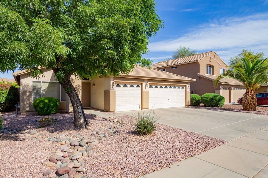 3446 S JOSHUA TREE Lane, Gilbert, AZ 85297