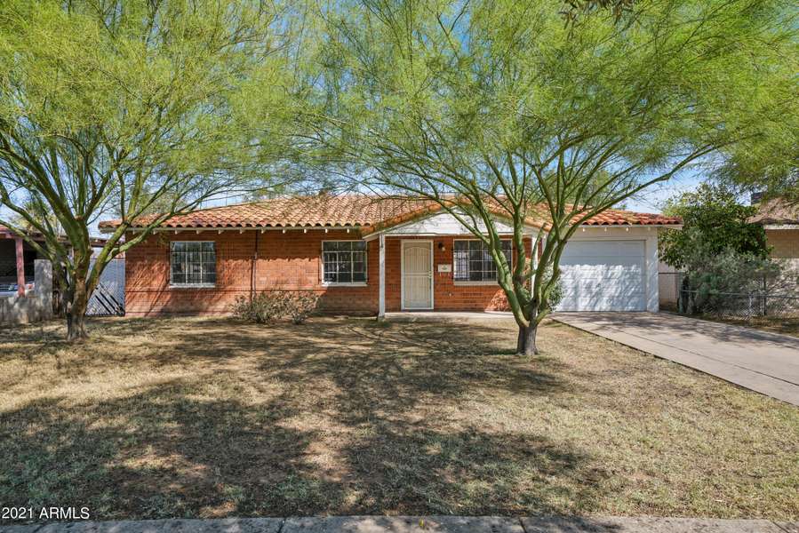 2138 W OSBORN Road, Phoenix, AZ 85015