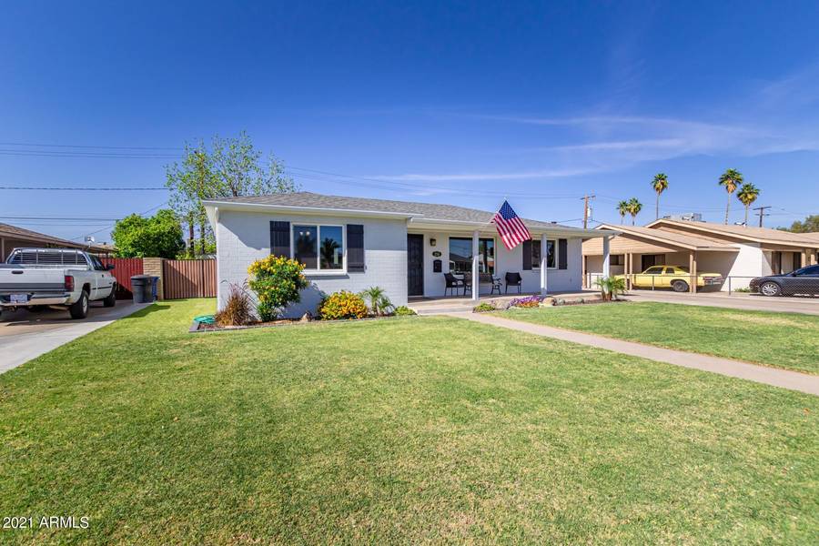 256 E MARILYN Avenue, Mesa, AZ 85210