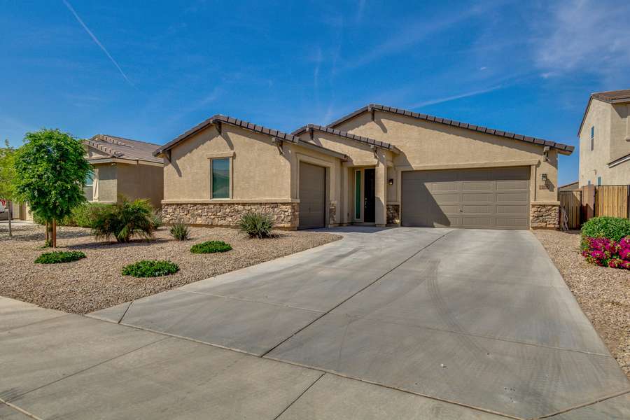 1068 W GLEN CANYON Drive, San Tan Valley, AZ 85140