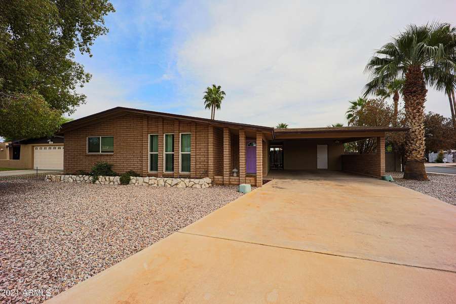 2030 E FOUNTAIN Street, Mesa, AZ 85213