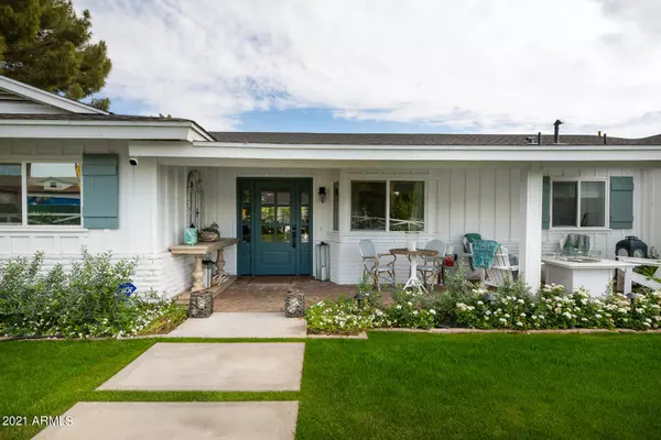 Phoenix, AZ 85018,5601 E CALLE DEL PAISANO --