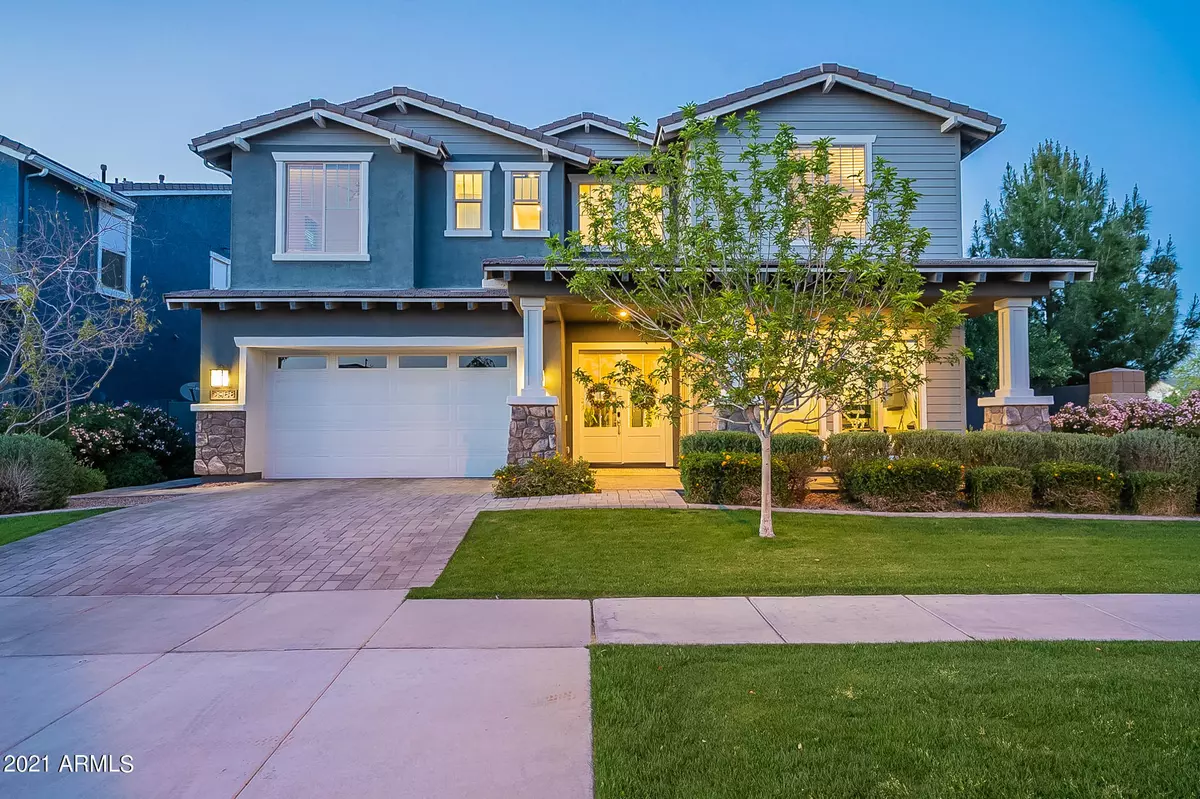 Gilbert, AZ 85296,2968 E APPALOOSA Road