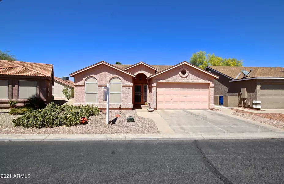 1692 E Palm Beach Drive E, Chandler, AZ 85249