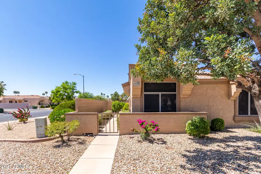 13728 W COUNTRYSIDE Drive, Sun City West, AZ 85375