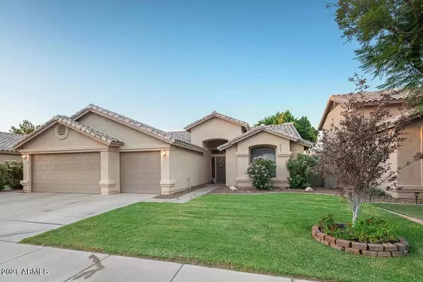 1182 W HONEYSUCKLE Lane, Chandler, AZ 85248