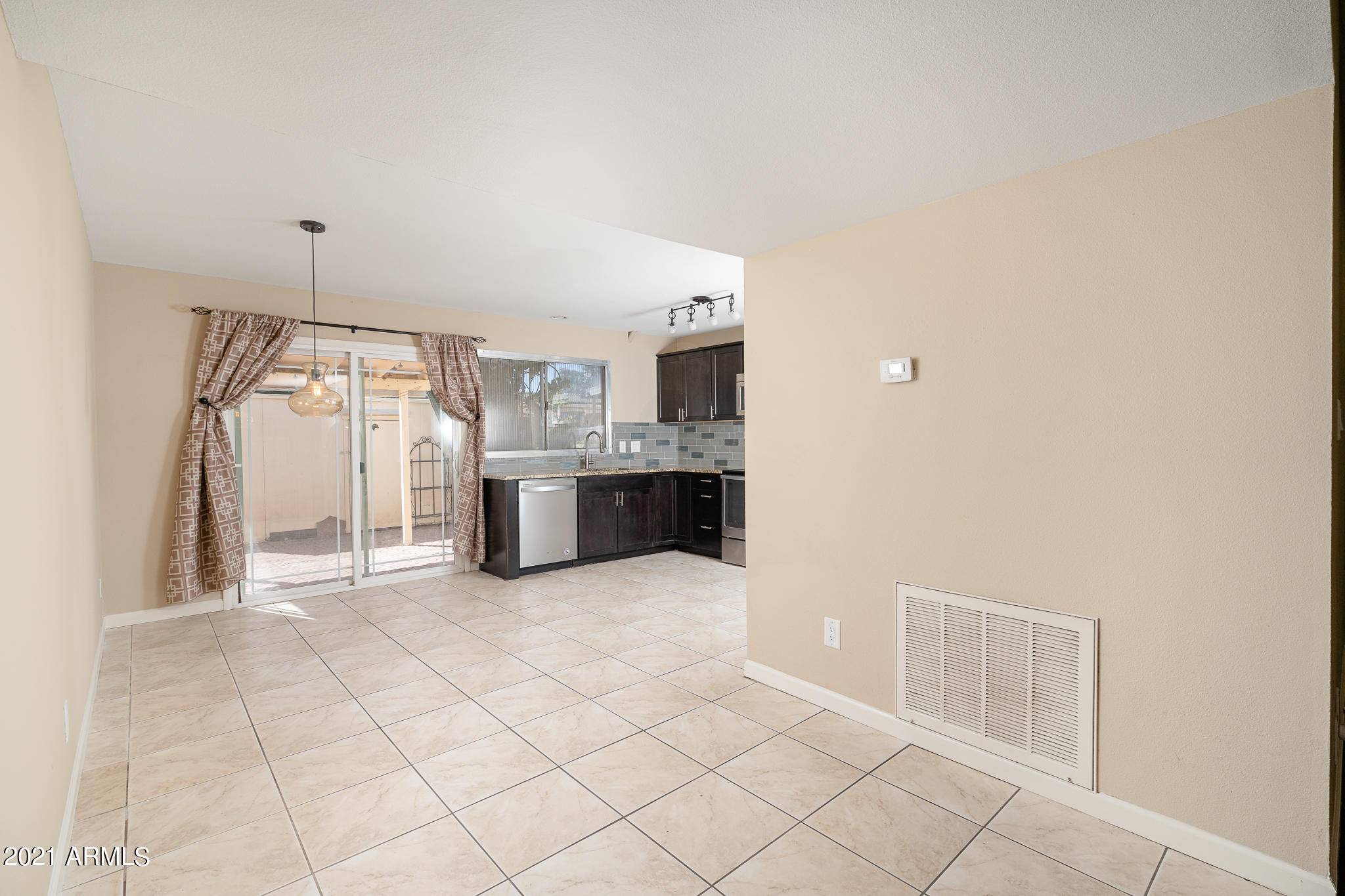 Glendale, AZ 85301,5719 N 44TH Lane