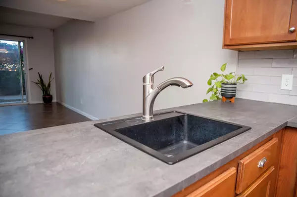Tempe, AZ 85281,122 S HARDY Drive #8
