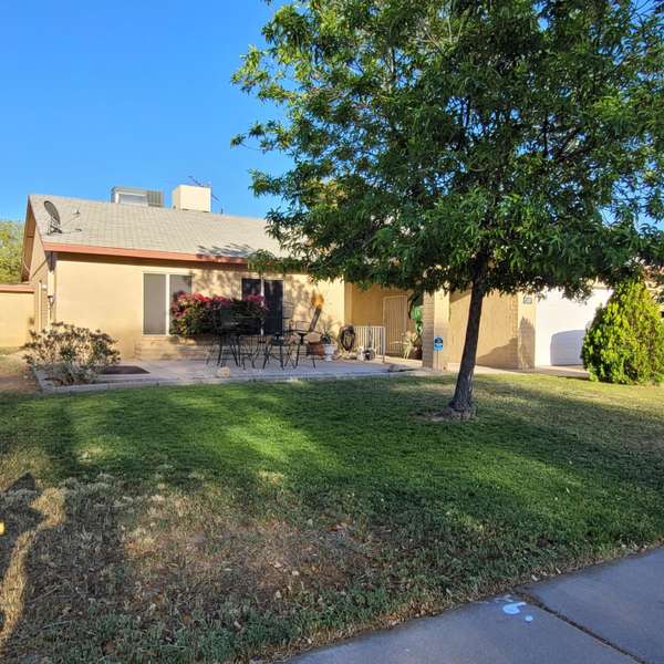 5205 N 72ND Avenue, Glendale, AZ 85303